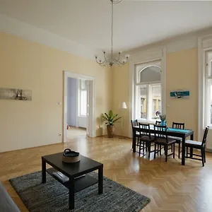 Appartamento Klauzal Ter 9, Budapest